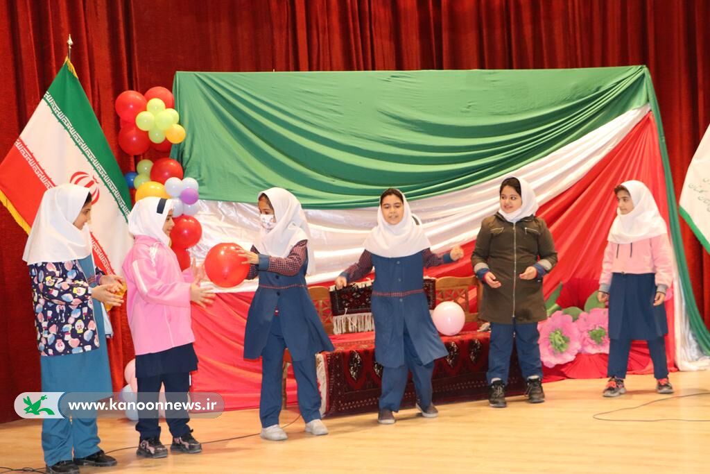 دهه نودیهای گرگان پای کار انقلاب