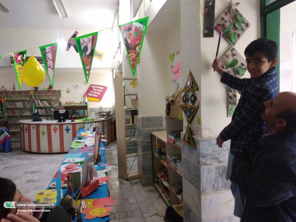 حضور همکاران همکاران کانون پرورش فکری سیستان و بلوچستان در مراسم نواختن گلبانگ انقلاب