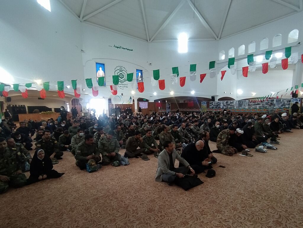 آیین غبار روبی مزار مطهر شهدا در دومین روز از ایام الله مبارک دهه فجر