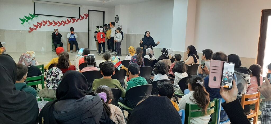 کارگاههای «پدر و فرزند» و «خانوادهی ایرانی» در مراکز کانون کرج برگزار شد