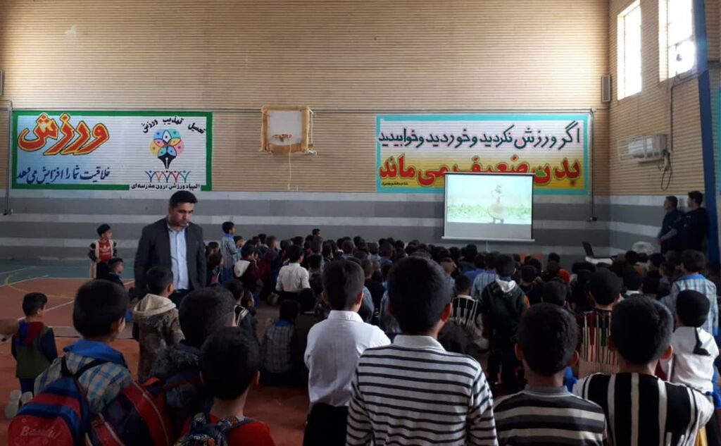 کتابخانه‌های سیار کانون خوزستان به مناطق کم‌برخوردار استان سفر کردند