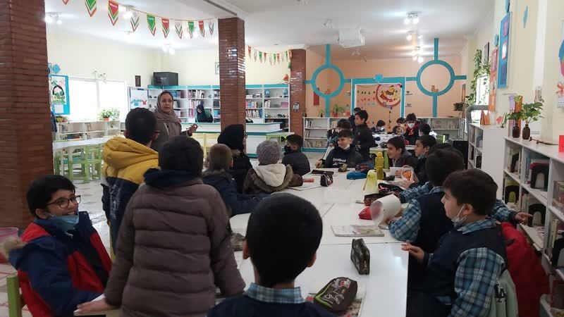 حضور دانش آموزان  البرزی طرح کانون- مدرسه در فعالیت‌های دهه فجر 