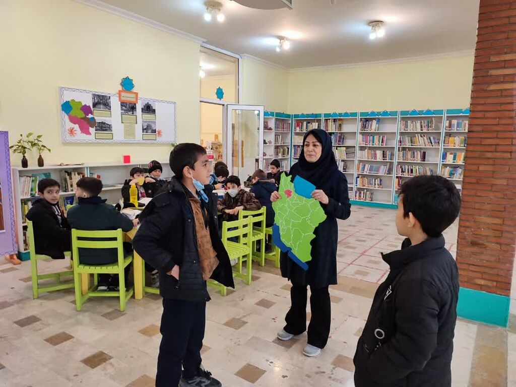 حضور دانش آموزان  البرزی طرح کانون- مدرسه در فعالیت‌های دهه فجر 