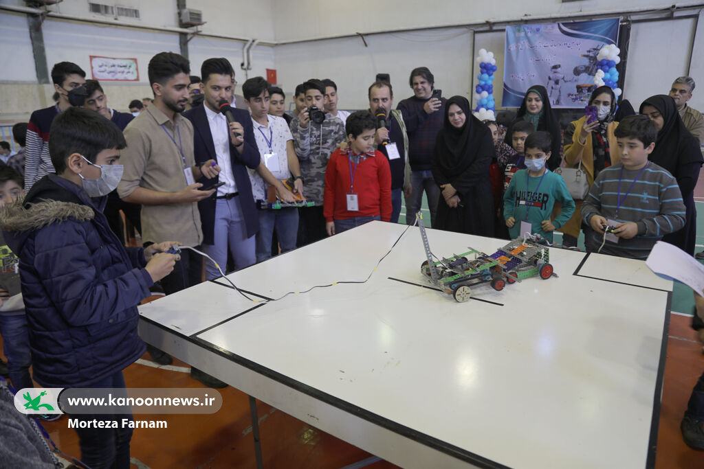 چهارمین دوره مسابقات رباتیک دانش‌آموزی