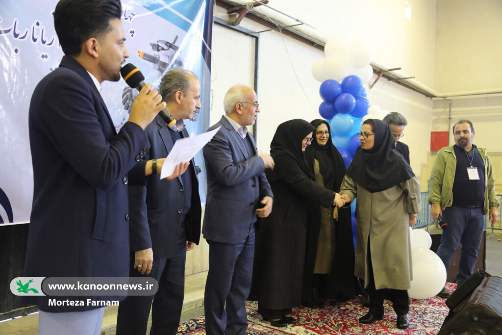 چهارمین دوره مسابقات رباتیک دانشآموزی