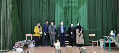 گزارش تصويری نشست ادبی " بهمن در سكوت خيس درختان"