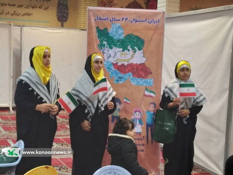 میز خدمت کانون پرورش فکری کودکان و نوجوانان استان بوشهر در نماز جمعه