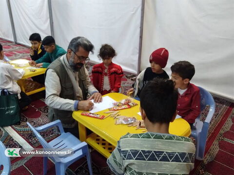 میز خدمت کانون پرورش فکری کودکان و نوجوانان استان بوشهر در نماز جمعه