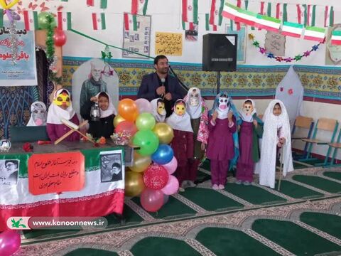 جشن‌های انقلاب در مراکز فرهنگی‌هنری کانون کرمان