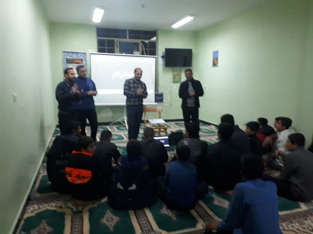  کتابخانه های سیار کانون خوزستان به روستای بند قیر شهرستان شوشتر سفر کردند