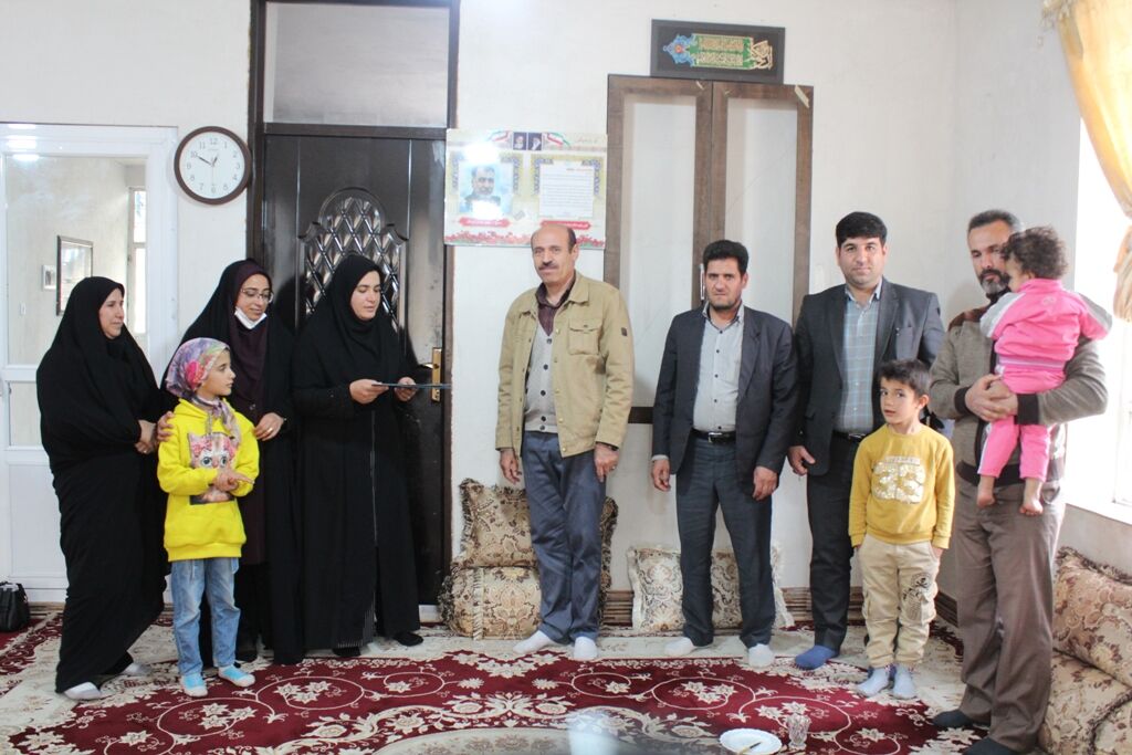 دیدار  با خانواده دو شهید مدافع حرم و سلامت در یاسوج