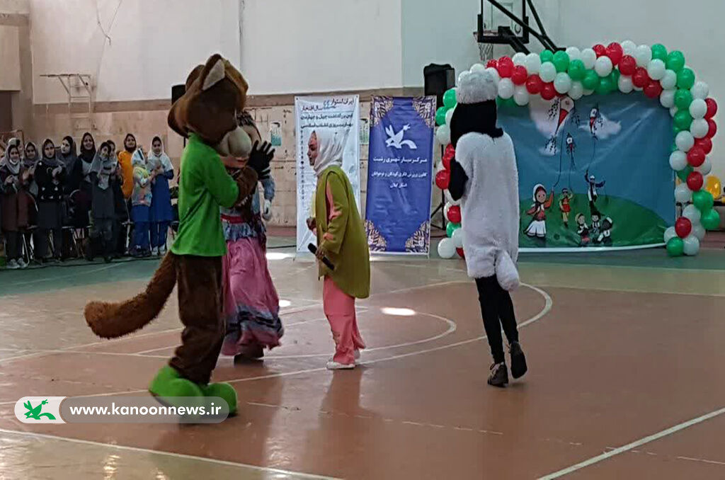 همایش «رشتیزاکان» در شهر رشت برگزارشد