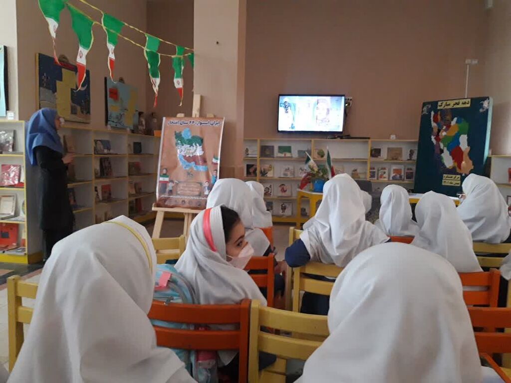 ویژه برنامه «وطنم ایران » در مرکز هشتگرد برگزار شد