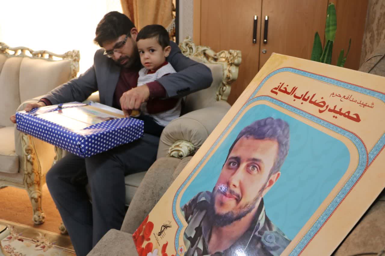 دیدار با مهدی باب الخانی پدر شهید مدافع حرم حمید رضا باب الخانی هر دو عزیز از اعضای کانون اصفهان