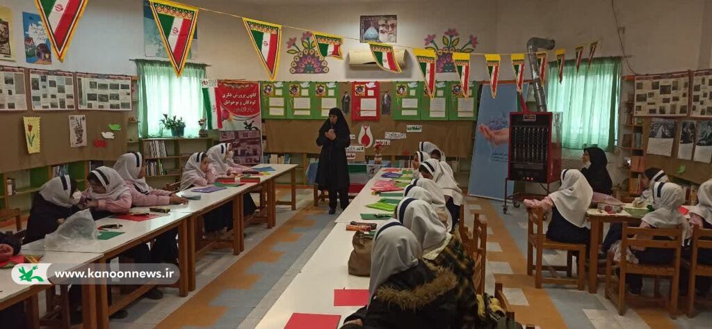 لالههای ماندگار در مرکز فرهنگی هنری آزادشهر