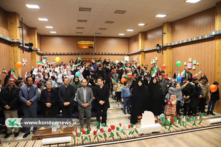 آیین گرامیداشت چهلوچهارمین بهارشکوهمند انقلاب اسلامی در کانون اردبیل جشن بزرگ انقلاب در کانون اردبیل برگزار شد