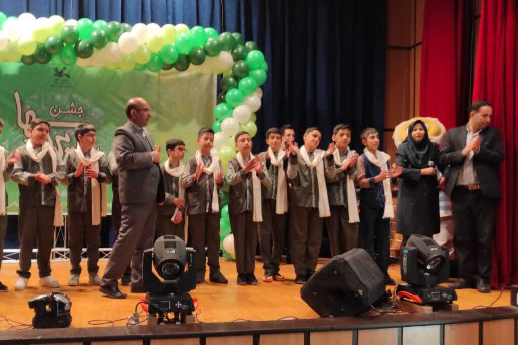 مهر وارهی ادبی "جهان مرد" به کار خود پایان داد