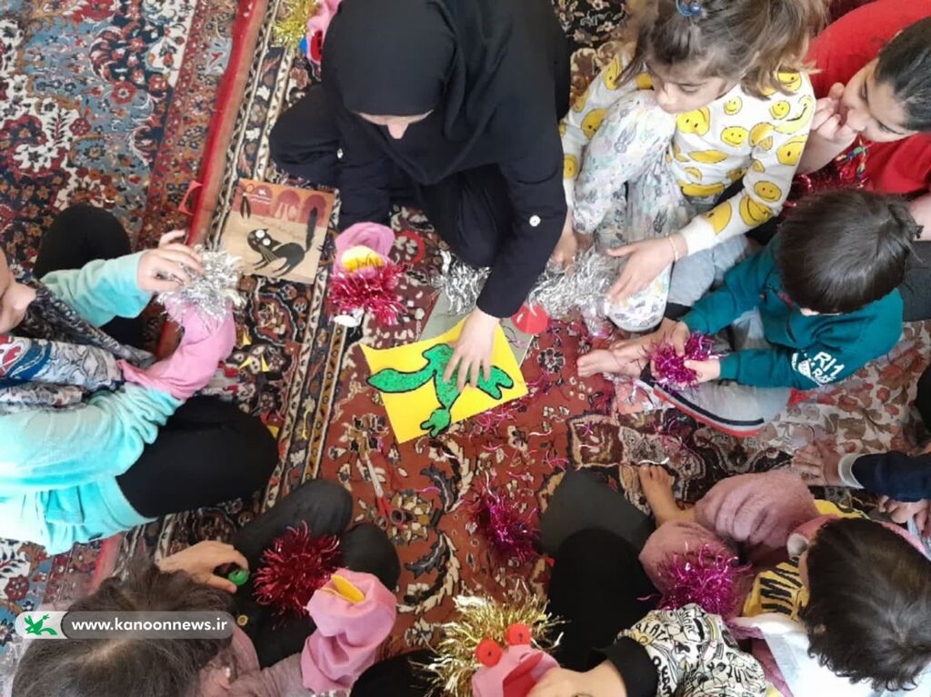اجرای برنامههای فرهنگی هنری برای کودکان زلزله زده خوی اجرای برنامههای فرهنگی هنری برای کودکان زلزله زده خوی