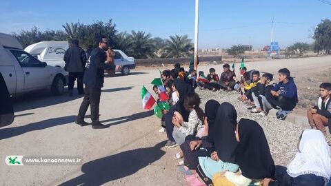 امداد فرهنگی کتابخانه‌های سیار کانون خوزستان به روستای جفیر هویزه به مناسبت دهه مبارک فجر
