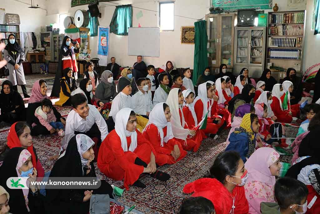 جشن انقلاب در شهرک بهاران سمنان