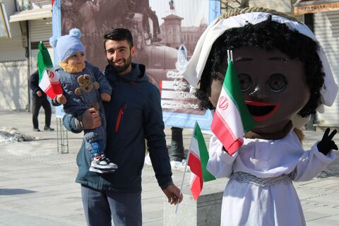 فعالیت فرهنگی و هنری در ۲۵ غرفه در مسیر راهپیمایی یوم الله بیست و دو بهمن ماه (نگاه یک )