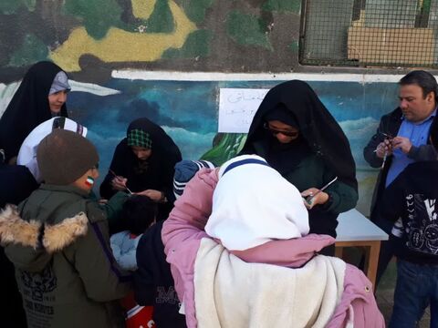 فعالیت فرهنگی هنری مراکز کانون پرورش فکری کودکان و نوجوانان استان همدان در مسیرهای راهپیمایی روز ۲۲بهمن در سراسر استان