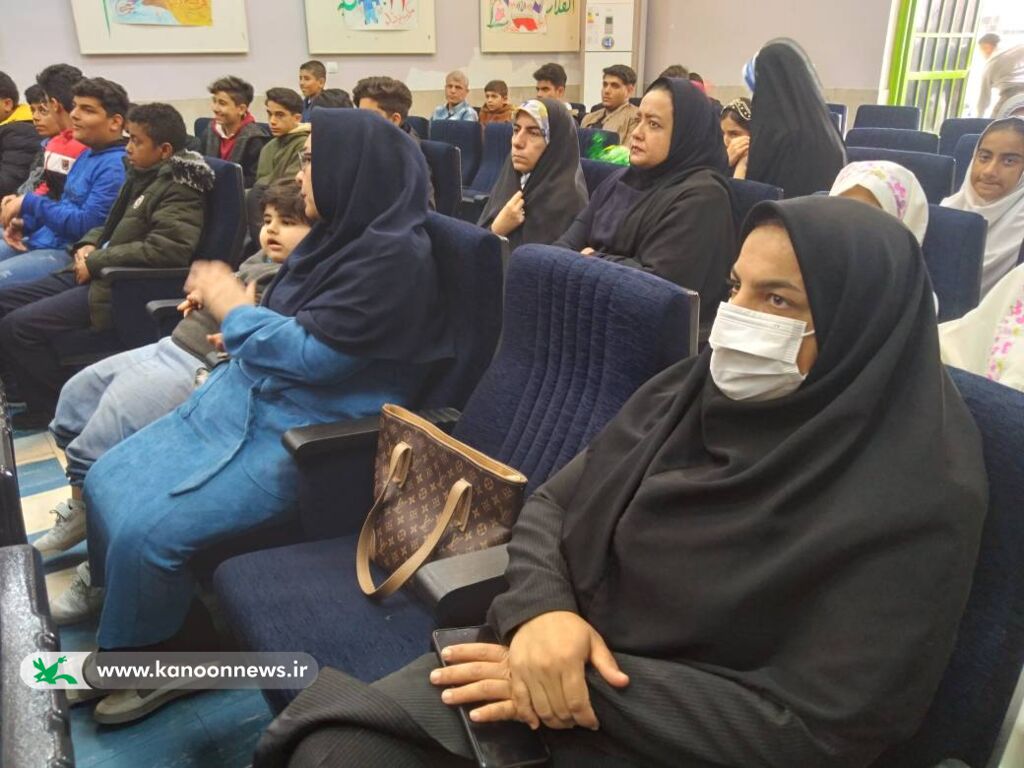 مرکز فرهنگی وحدتیه میزبان جشنواره چاووشی خوانی انقلاب شد