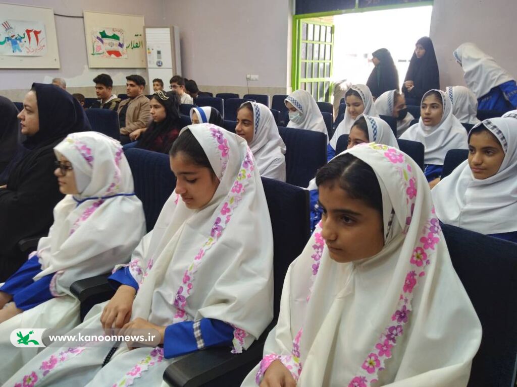 مرکز فرهنگی وحدتیه میزبان جشنواره چاووشی خوانی انقلاب شد