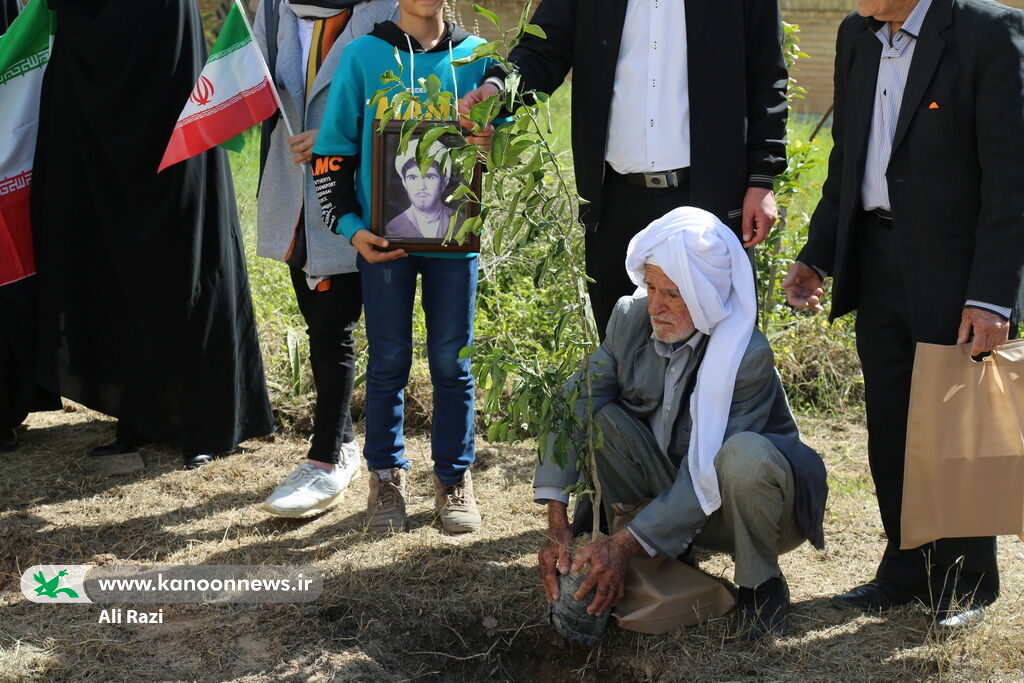 مرکز فرهنگی دیلم میزبان جشنواره مشاعره پروانه های فجر شد