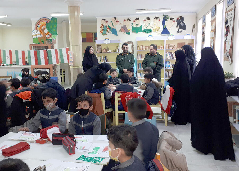 برنامههای دهه مبارک فجر در کانون شهرستان نیر پایان یافت