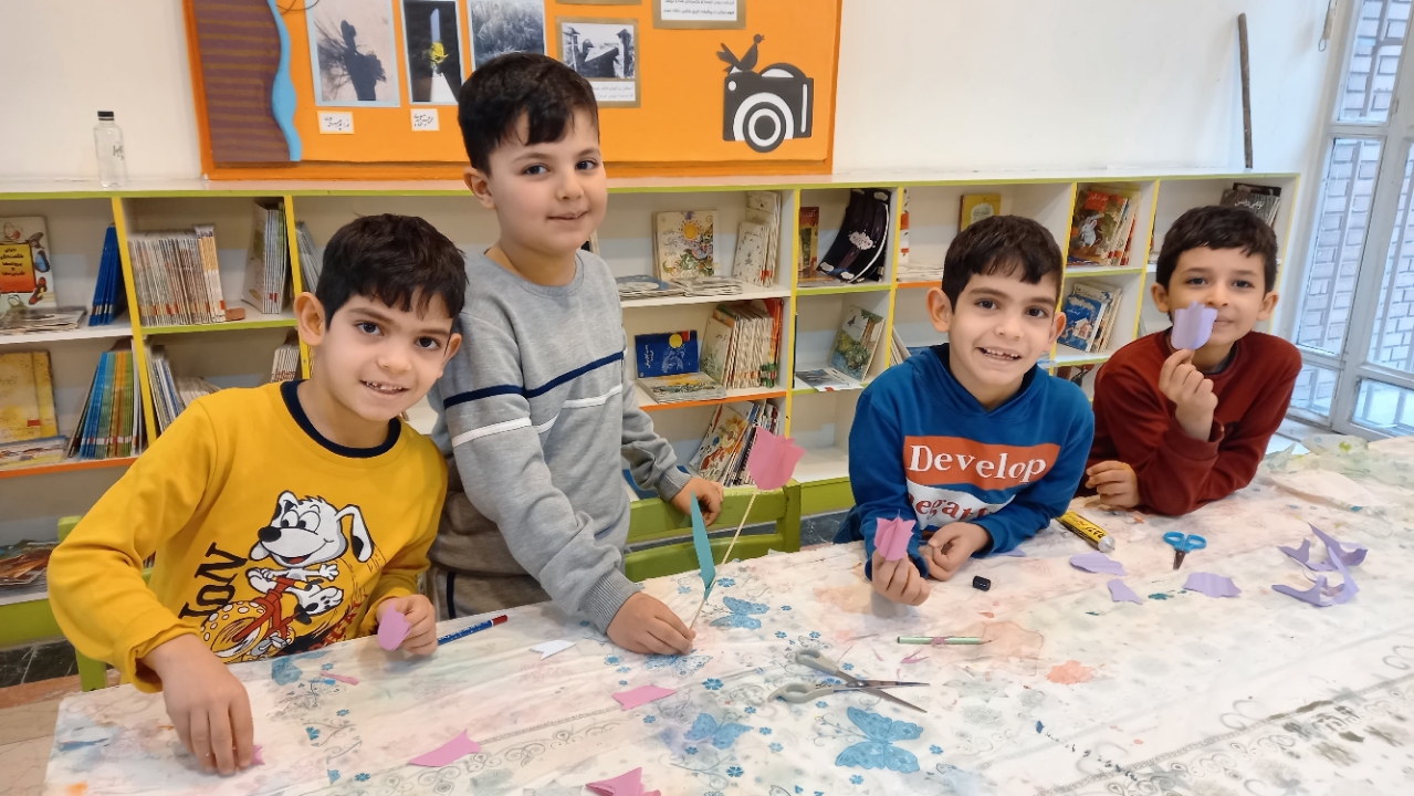 بازدید علی رشیدینیا از مرکز شماره 8 کانون استان تهران