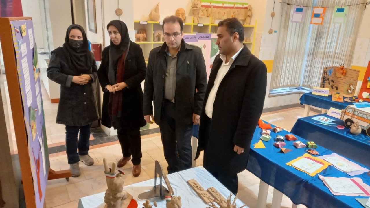 بازدید علی رشیدینیا از مرکز شماره 8 کانون استان تهران