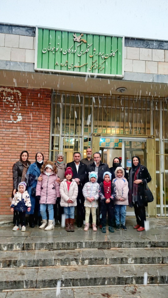 بازدید علی رشیدینیا از مرکز شماره 8 کانون استان تهران