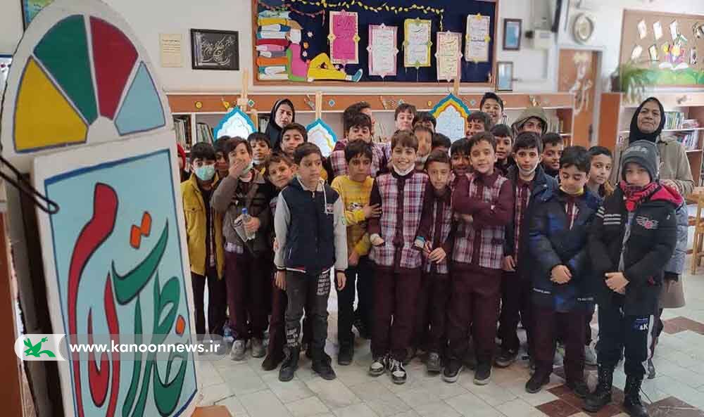 گرامیداشت دههی فجر در مراکز فرهنگیهنری کانون سمنان