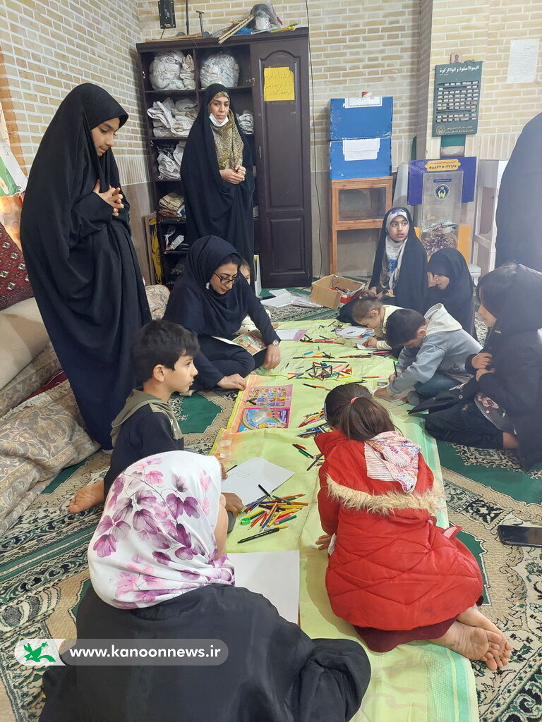 میز خدمت کانون برای کودکان و نوجوانان عالیشهری