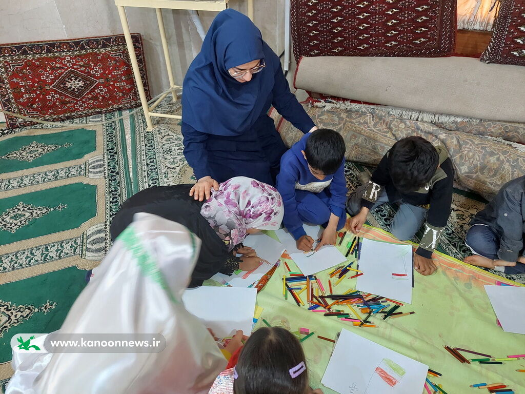 میز خدمت کانون برای کودکان و نوجوانان عالیشهری