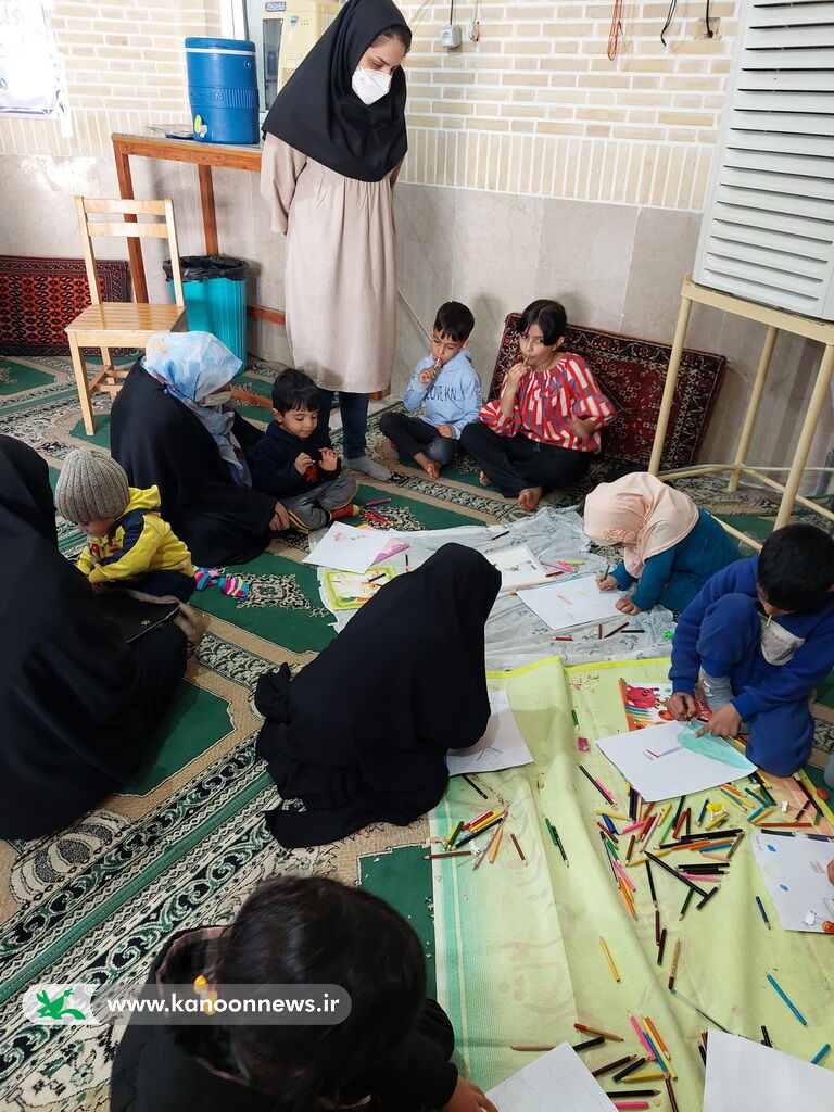 میز خدمت کانون برای کودکان و نوجوانان عالیشهری