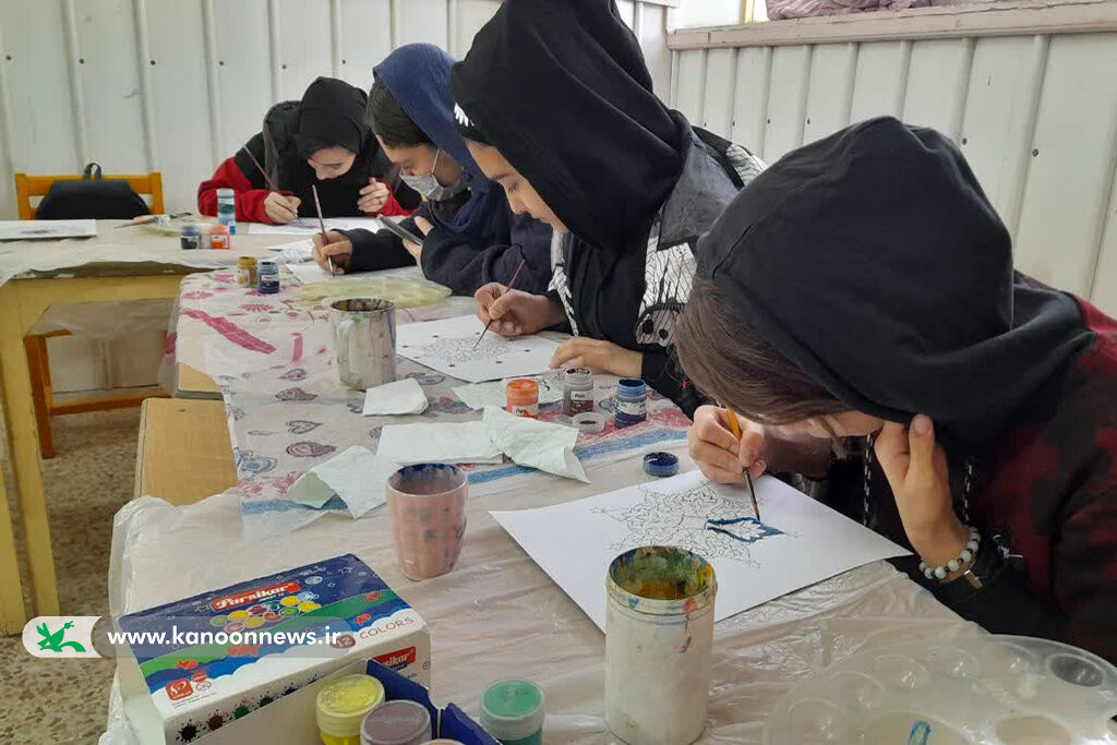 کارسوق نقاشی رسول مهربانی در کانون شاهرود