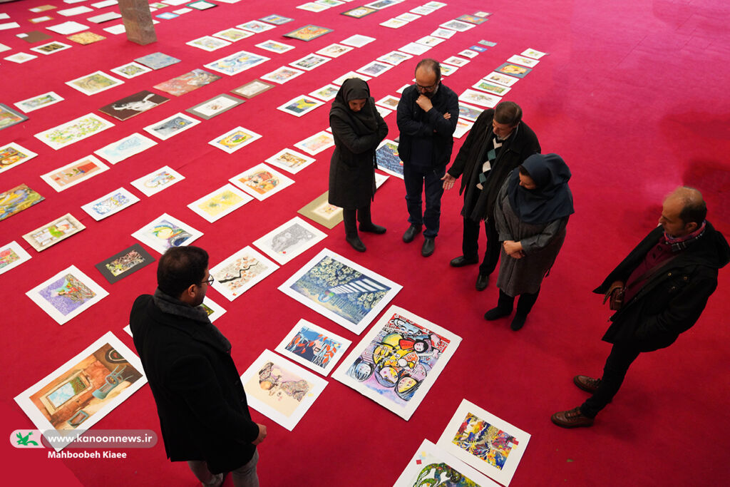 دوسالانه هنرهای تجسمی به ارتقا مربیان کمک میکند