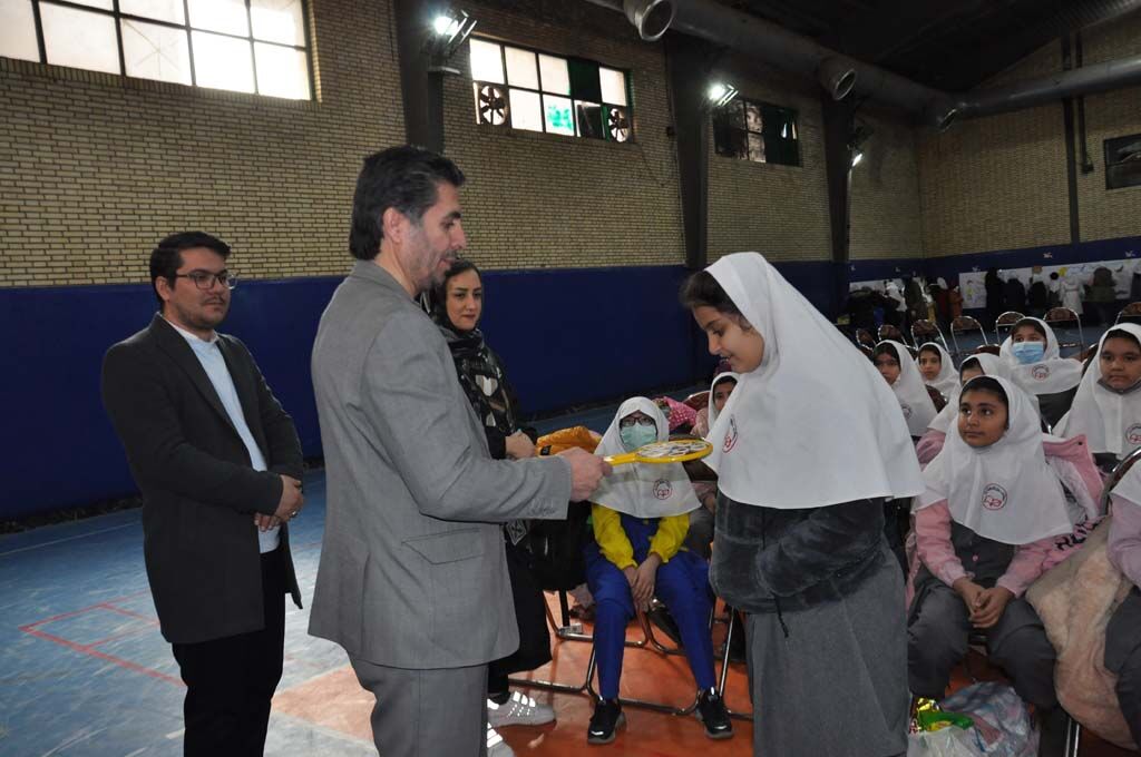 معرفی فعالیتهای کانون به دانش آموزان در گرمدرهی کرج