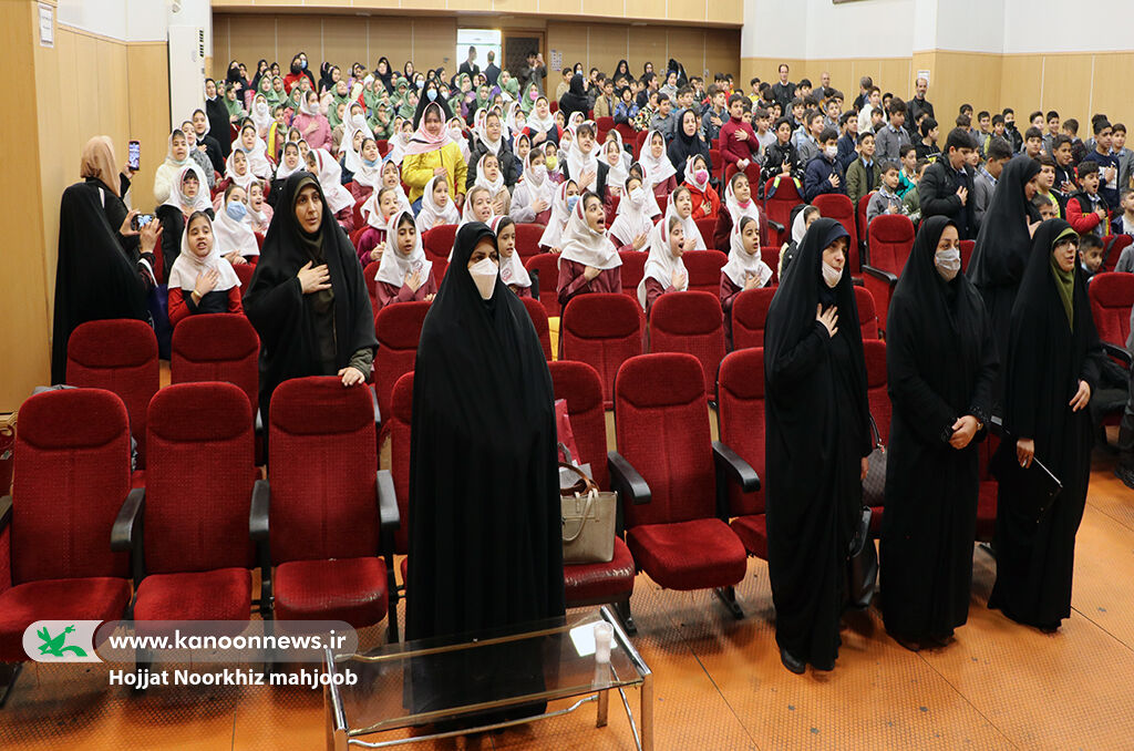 کودکان و نوجوانان دانش‌آموز در «جُنگ‌شادی» شرکت‌کردند