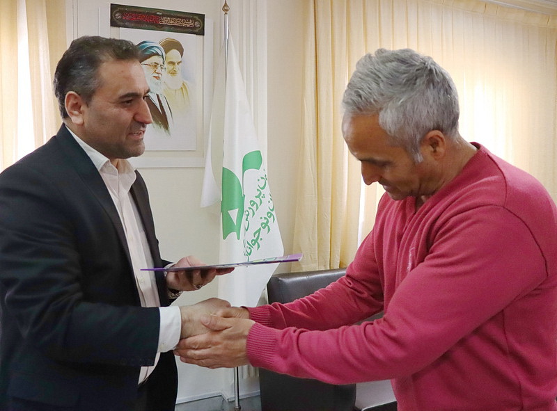تقدیر سرپرست کانون استان تهران از همکار جانباز