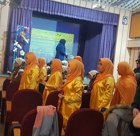 حضور گروه سرود آذربایجان شرقی در مشهد مقدس