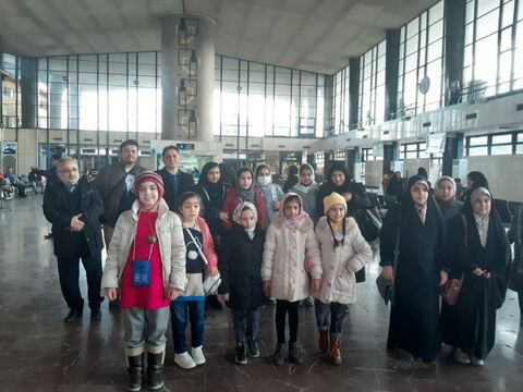 حضور گروه سرود آذربایجان شرقی در مشهد مقدس