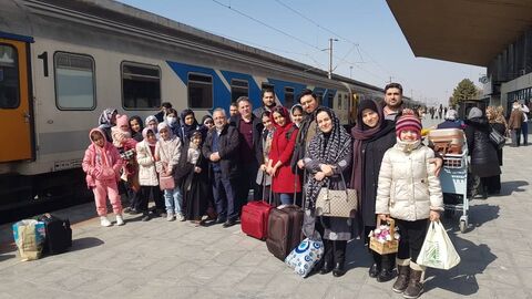 حضور گروه سرود آذربایجان شرقی در مشهد مقدس