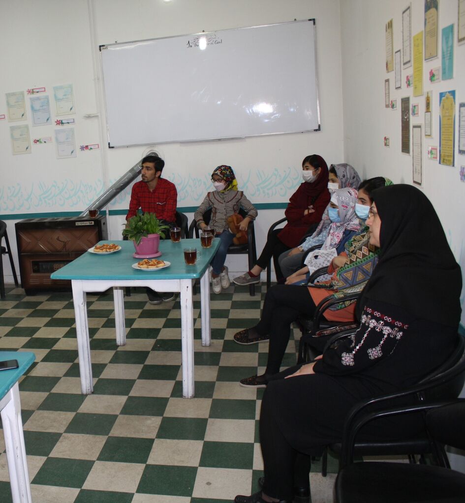 دوازدهمین نشست ادبی انجمن نویسندگان نوجوان کانون استان قزوین برگزار شد