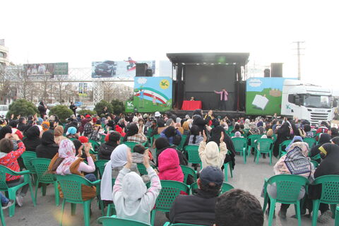 اجرای گروه نمایشی «مل مل» در پارک گوللرباغی ارومیه‌ای