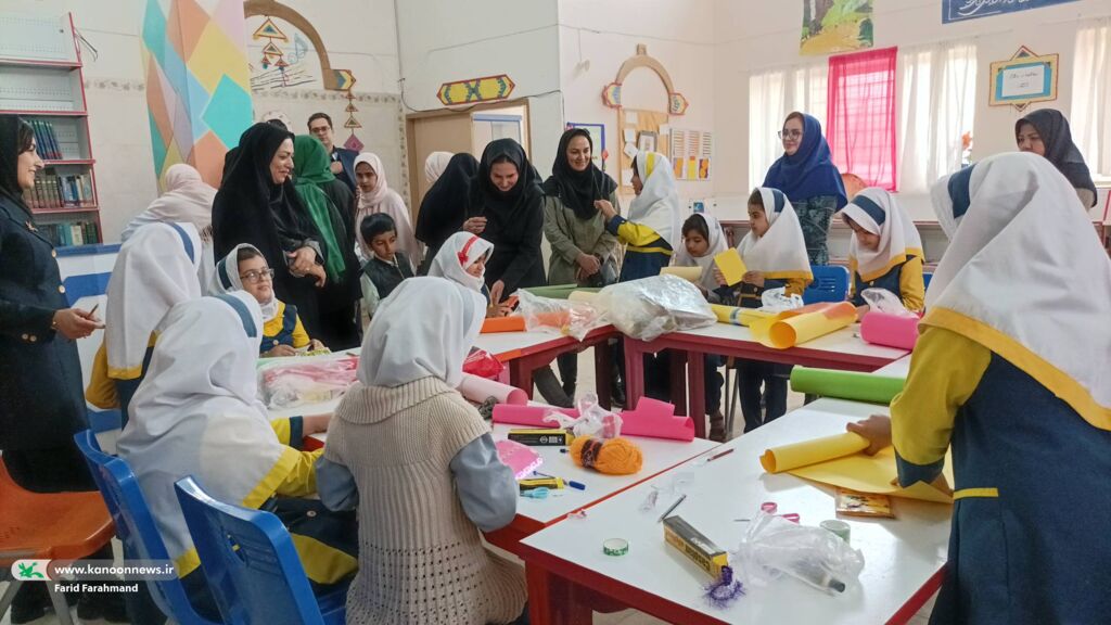 تقدیر از مربیان و اعضای فعال مراکز فرهنگیهنری حوزهی سیستان با حضور مدیرکل امور مالی کانون کشور