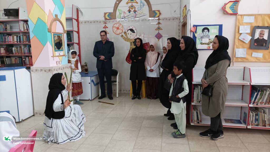 تقدیر از مربیان و اعضای فعال مراکز فرهنگیهنری حوزهی سیستان با حضور مدیرکل امور مالی کانون کشور