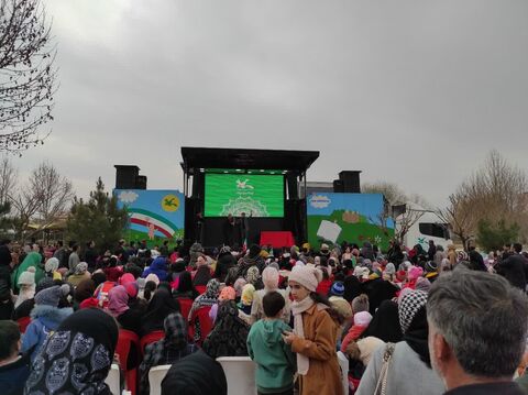 اجرای برنامه‌های تماشاخانه سیار کانون در استان آذربایجان غربی